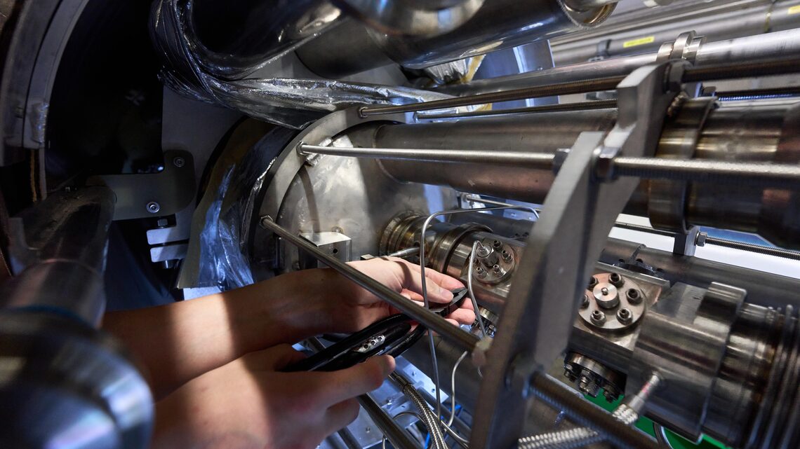 LHC repair