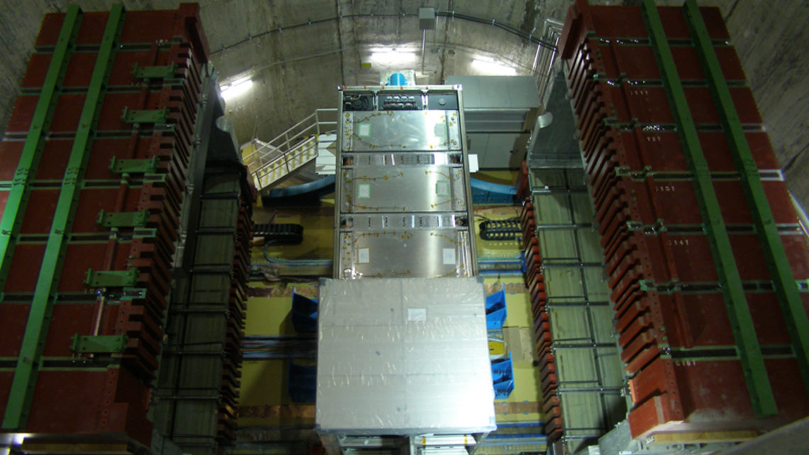 Neutrino Monitor Pit UA1 electromagnet and off-axis front detector