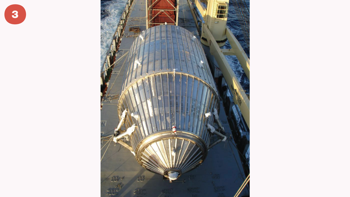 Photo of spectrometer leaving the port on the sea-going ship Annegret at the Danube Delta in mid-October