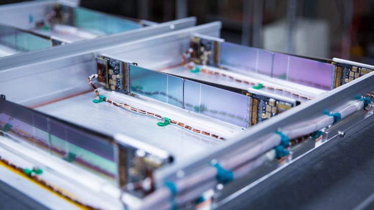 HPS Silicon Vertex Tracker being assembled