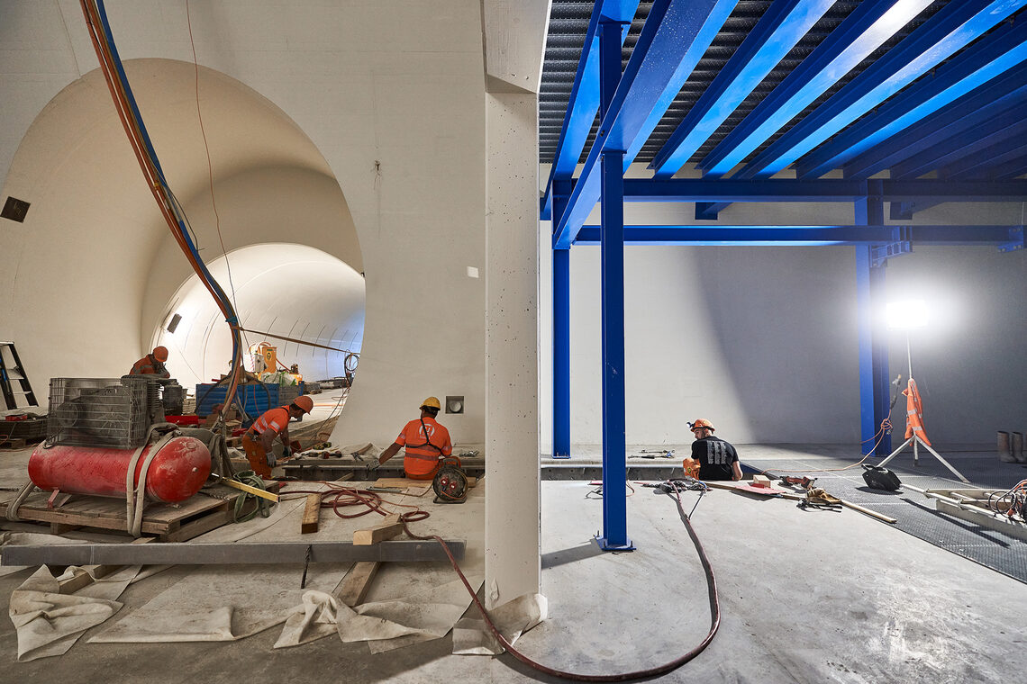 Tunnel with smooth, white walls